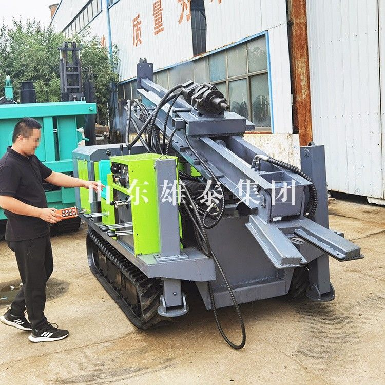 Crawler full hydraulic core drilling rig